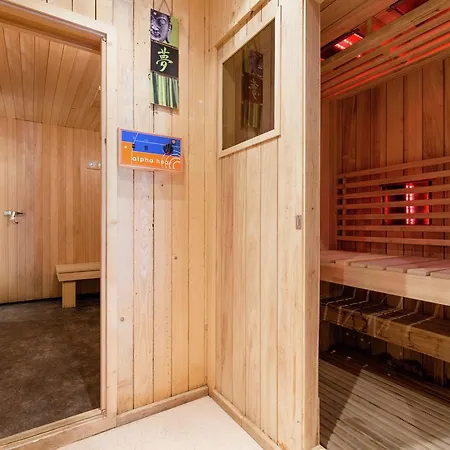 펜션 Appealing In Malm Dy With Indoor Pool 말메디