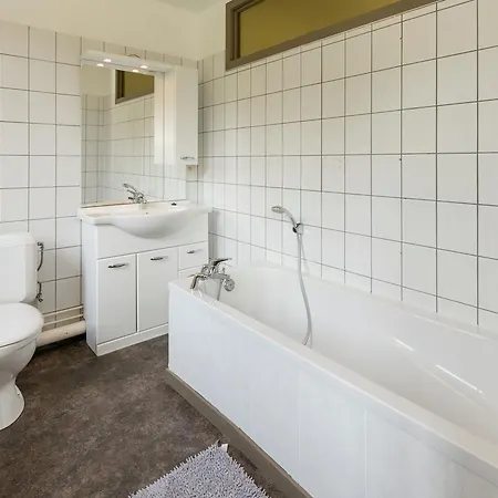 Appealing In Malm Dy With Indoor Pool Feriehus *